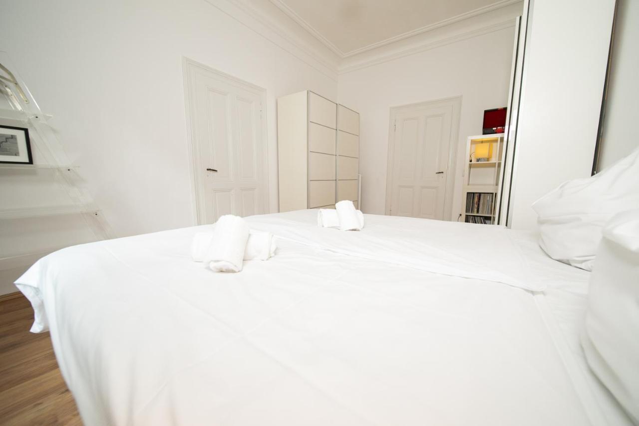 White 60 Qm Apartment - Zentral - Balkon - Messe ดุสเซลดอร์ฟ ภายนอก รูปภาพ