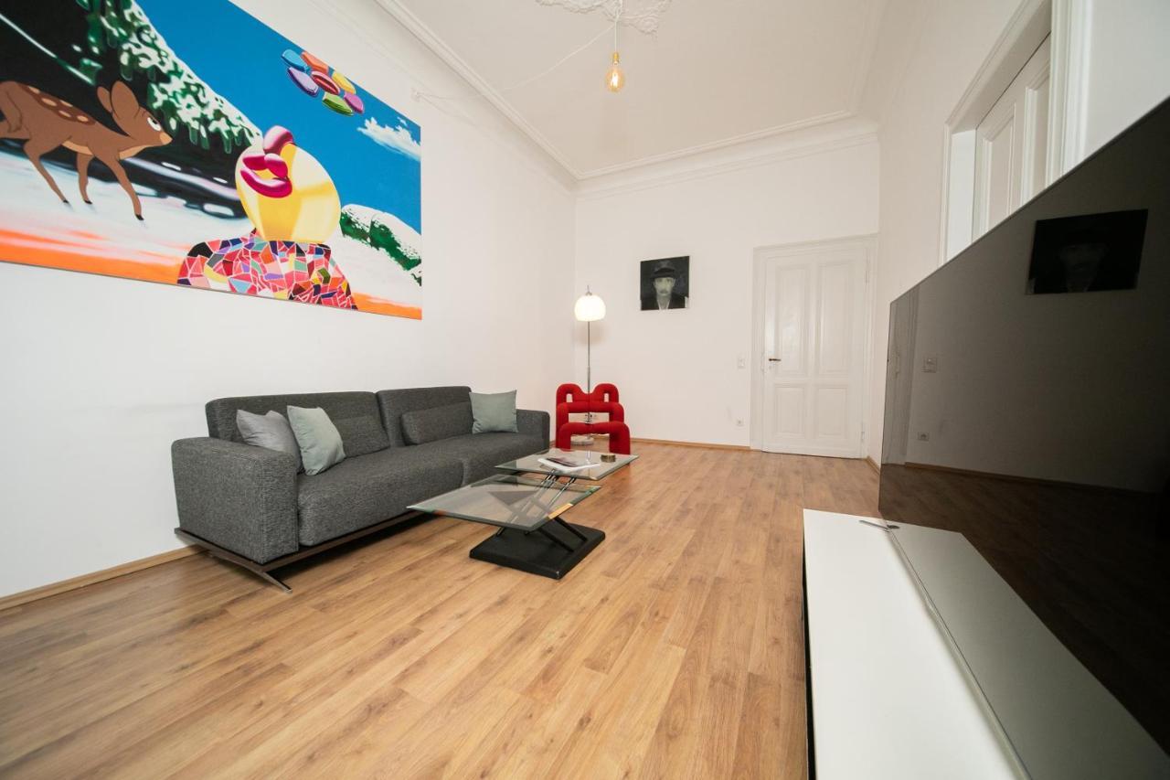 White 60 Qm Apartment - Zentral - Balkon - Messe ดุสเซลดอร์ฟ ภายนอก รูปภาพ